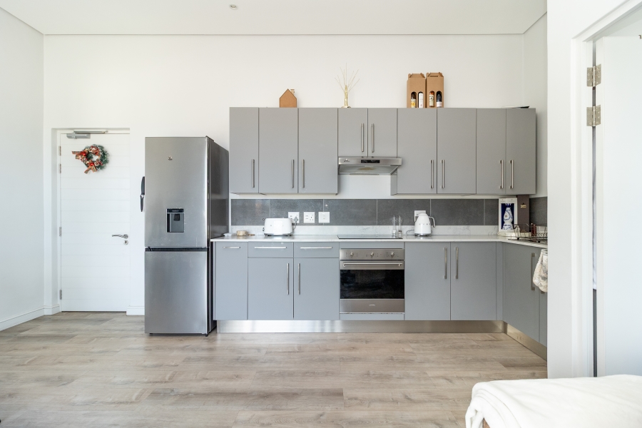 1 Bedroom Property for Sale in Foreshore Western Cape